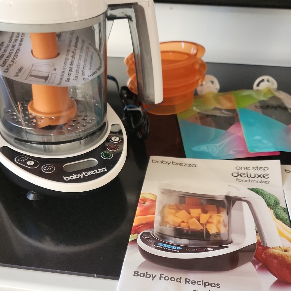 One Step Deluxe Food Maker - White and Black